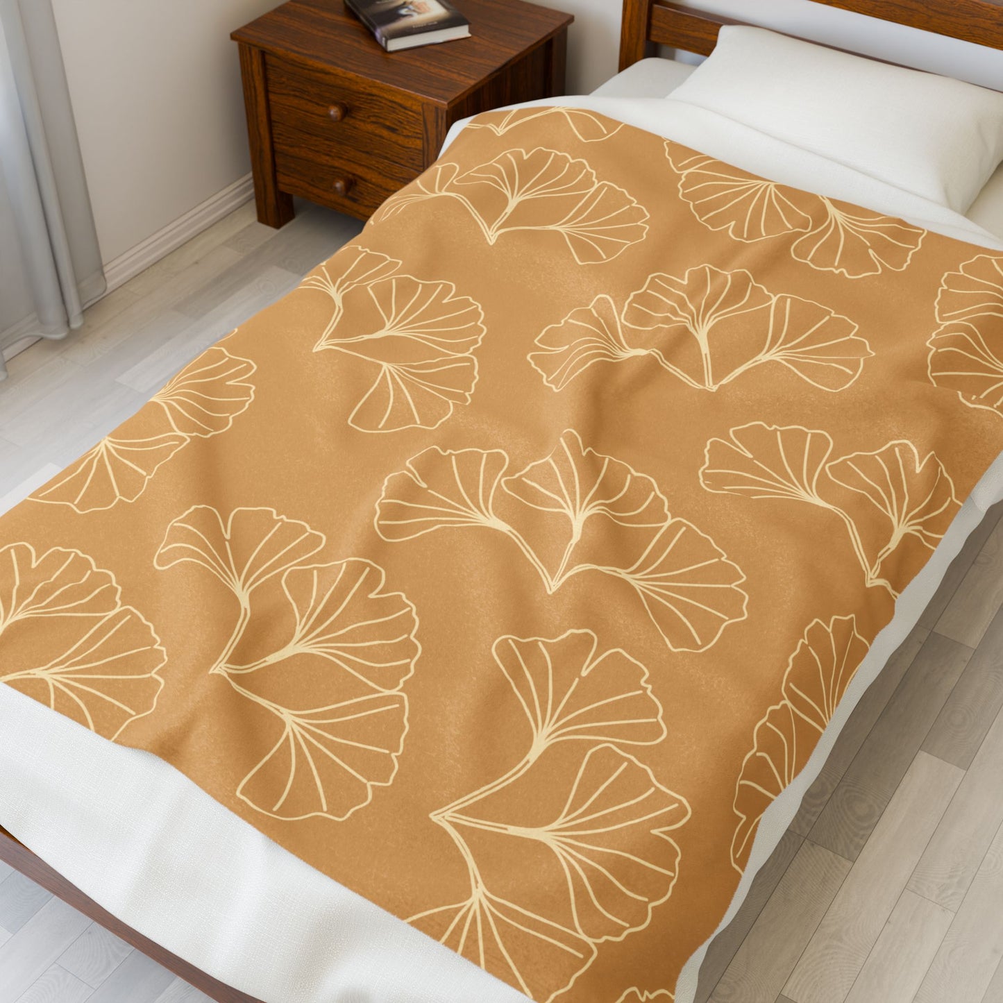Lau Lāʻau Ginkgo Velveteen Plush Blanket — Cozy Golden Botanical Throw